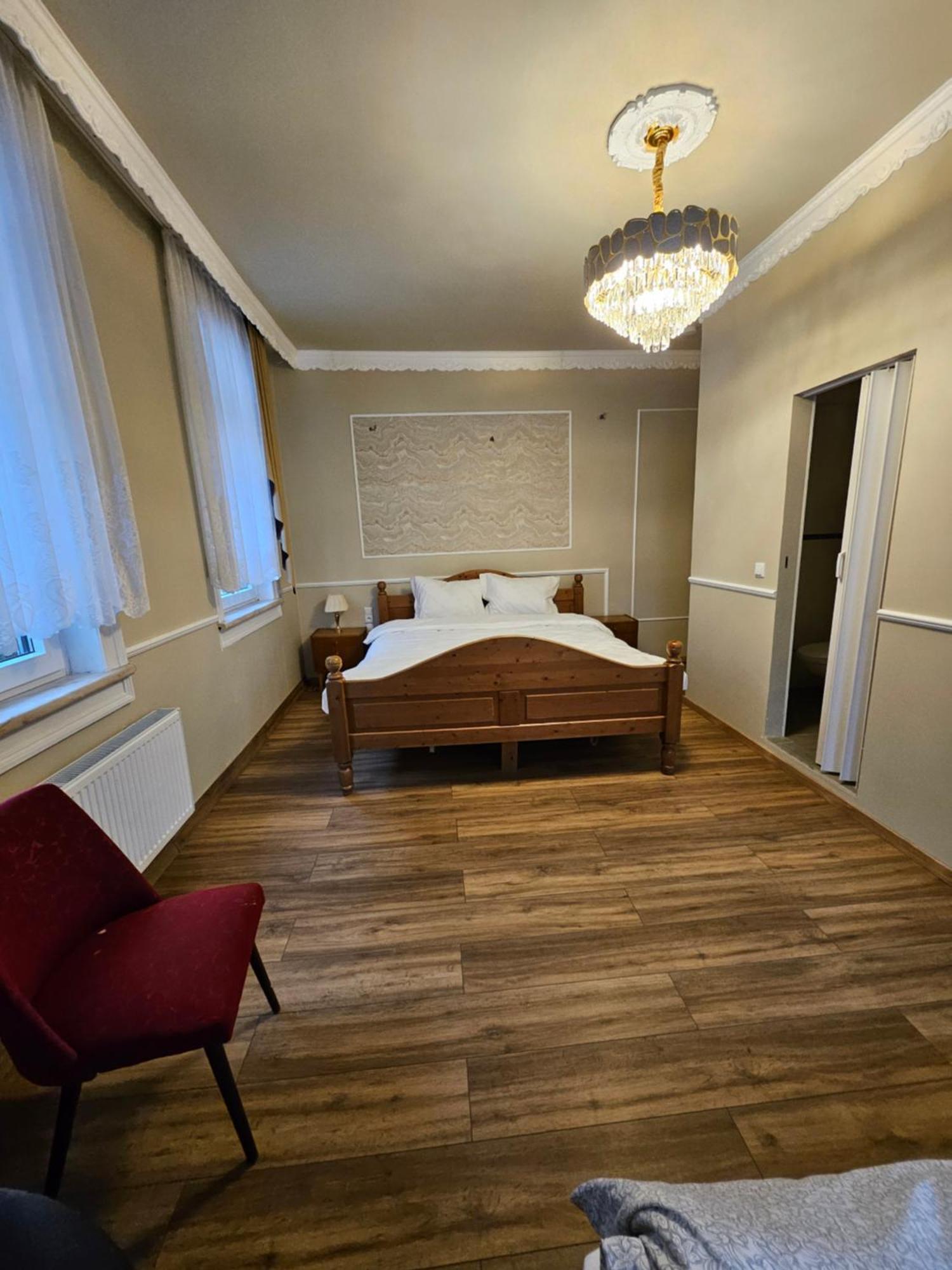 Boutique Hotel Am Bahndamm 伦韦格地区诺伊豪斯 外观 照片